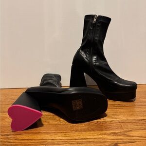 So Chic Black Platform Ankle Boots with Pink Heart Heel Accents